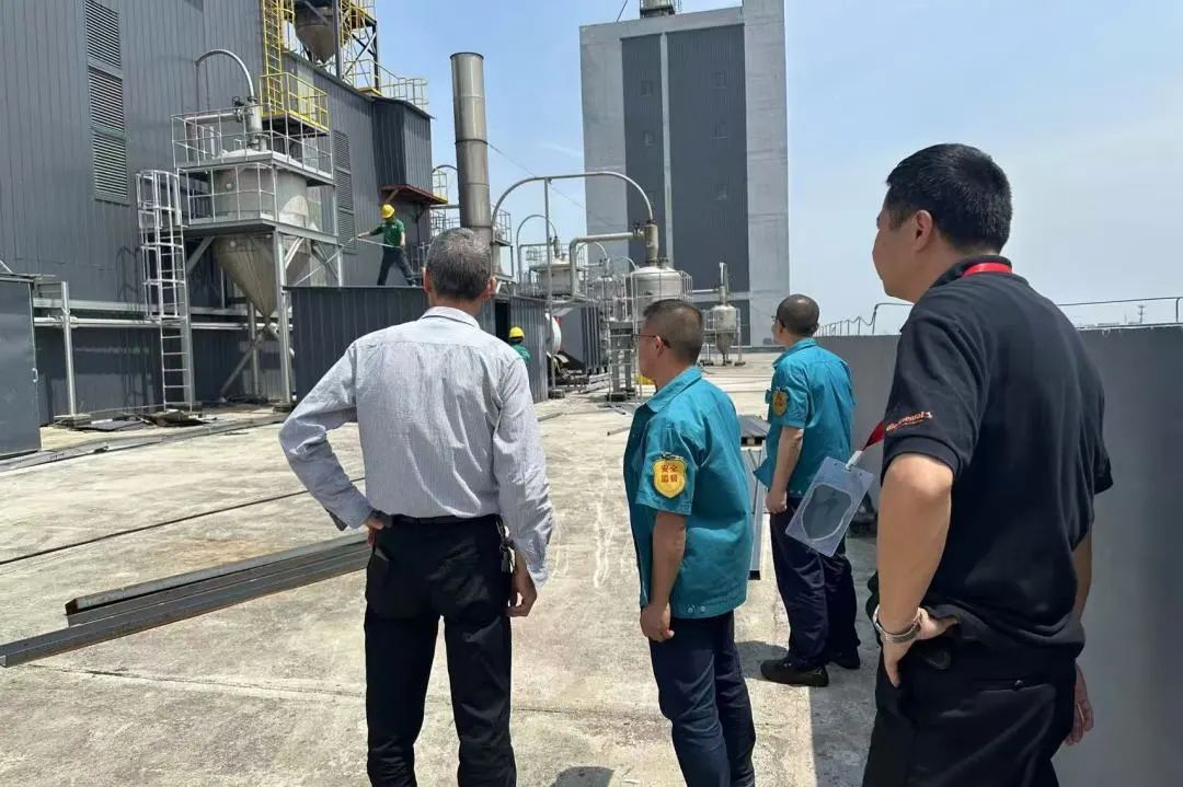 Déanann Polyester Changshu cigireachtaí sábháilteachta roimh saoire Lá Bealtaine