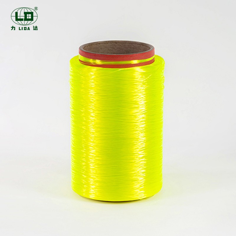 Cad iad na tionscail iarratais atá ag Semi Dull Nylon 6 Dope Dyed Filament Snáth